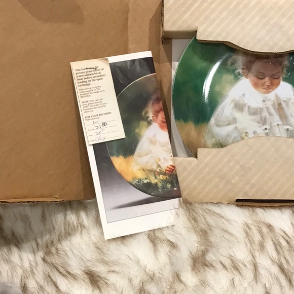 Vintage 1983 B.E. Zolan Spring Innocence Plate - Picture 2 of 3